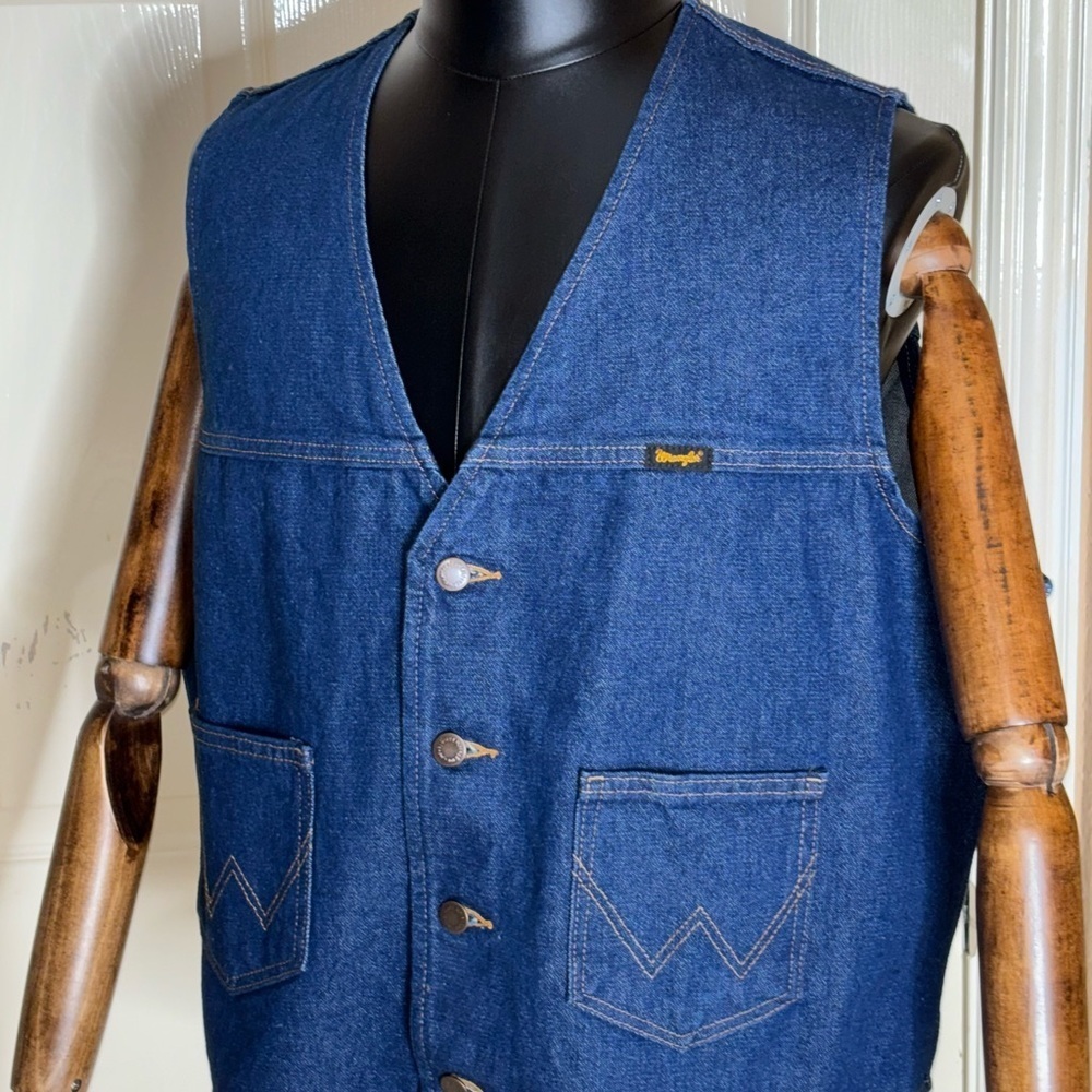 Wrangler Authentic Western Jacket Blue Denim Button Up Jean Vest Adult Size XL‌ - Picture 2 of 13